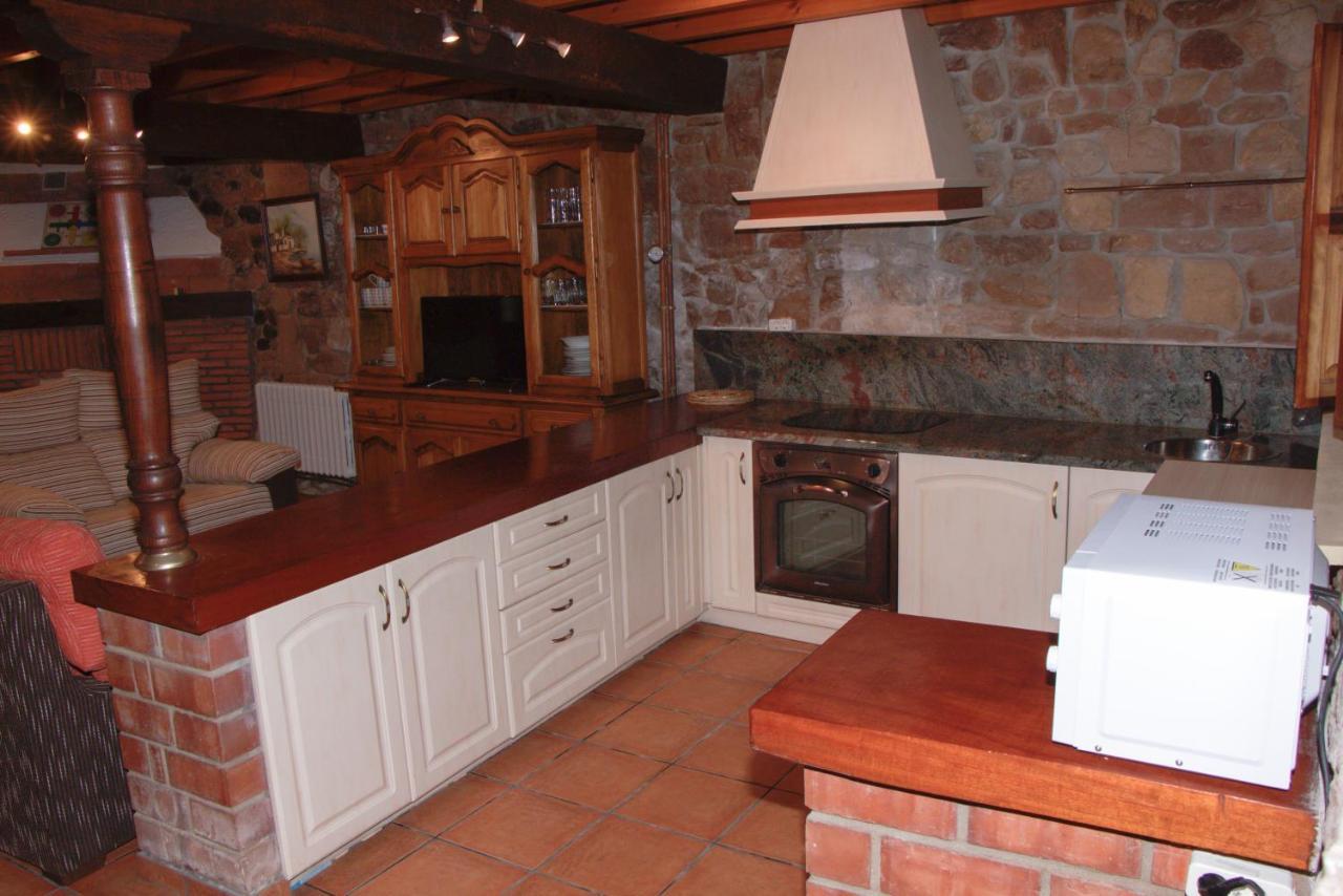 La Casa De Consuelo 3 Guest House Viérnoles Eksteriør bilde
