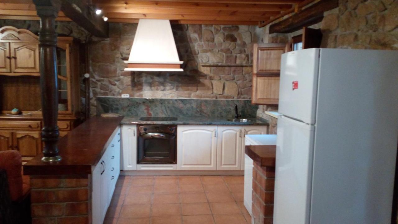 La Casa De Consuelo 3 Guest House Viérnoles Eksteriør bilde